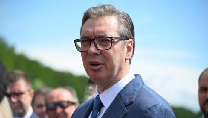 vucic-u-janjskim-otokama-kod-sipova:-ovo-je-prvi-put-da-bilo-koji-predsednik-srbije-dolazi-ovde