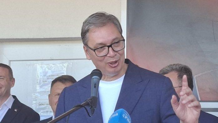 predsednik-srbije-pozvao-sve-dobre-ljude-u-obnovljenu-kucu-vucica-u-cipuljicu:-“dobrodosli-dragi-prijatelji”