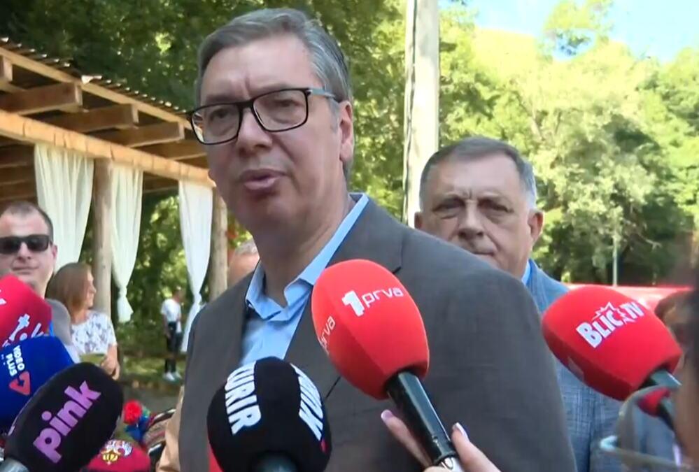 neko-zivi-za-severinu,-a-neko-za-svoj-narod-u-janju,-sipovu,-kupresu!-vucic:-moj-posao-je-da-gradim-najbolju-politiku-u-interesu-naroda! neko-zivi-za-severinu,-a-neko-za-svoj-narod-u-janju,-sipovu,-kupresu!-vucic:-moj-posao-je-da-gradim-najbolju-politiku-u-interesu-naroda!