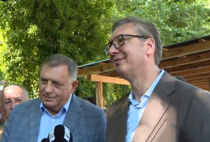 “dobrodosli,-dragi-prijatelji”:-vucic-pozvao-gradane-na-razgovor-u-obnovljenu-kucu-vucica