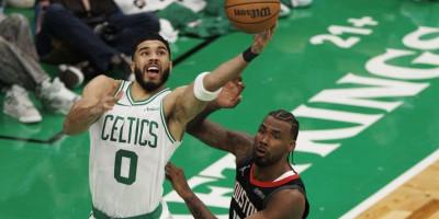 skandal-trese-ameriku:-nba-zvezdi-devojka-pretila-smrcu,-trazi-zastitu-gde-god-da-igra! skandal-trese-ameriku:-nba-zvezdi-devojka-pretila-smrcu,-trazi-zastitu-gde-god-da-igra!