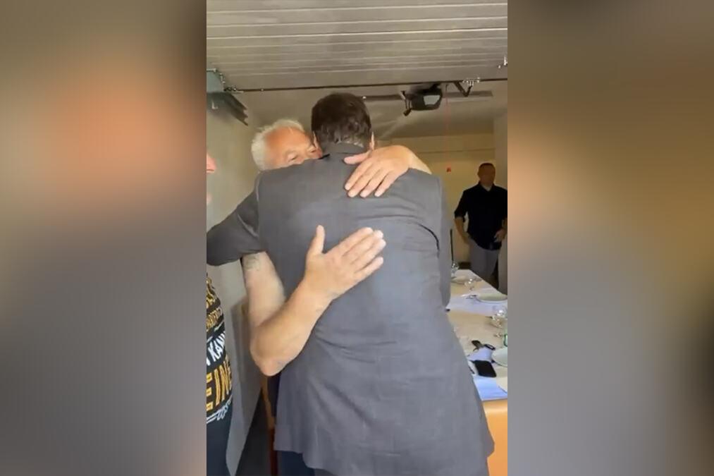 “njih-petorica-su-mogli-da-me-zgaze,-on-me-je-spasio”-vucic-ispricao-zanimljivu-pricu-iz-proslosti:-pamtimo-one-koji-su-u-pravom-trenutku-pokazali-mudrost “njih-petorica-su-mogli-da-me-zgaze,-on-me-je-spasio”-vucic-ispricao-zanimljivu-pricu-iz-proslosti:-pamtimo-one-koji-su-u-pravom-trenutku-pokazali-mudrost