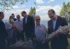“NE ZNAM DA PEVAM, NITI DA GUSLAM, ALI ZNAM DA SE NAJLEPŠE PESME O NAŠEM NARODU PEVAJU UZ GUSLE” Vučić u Kupresu dobio nesvakidašnji poklon (VIDEO) “ne-znam-da-pevam,-niti-da-guslam,-ali-znam-da-se-najlepse-pesme-o-nasem-narodu-pevaju-uz-gusle”-vucic-u-kupresu-dobio-nesvakidasnji-poklon-(video)