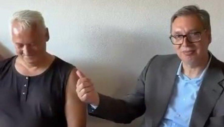 vucic-sa-komsijama:-hvala-mojim-susedima-na-toplom-doceku,-iskrenim-recima-i-razgovoru-koji-me-je-vratio-u-dane-mladosti vucic-sa-komsijama:-hvala-mojim-susedima-na-toplom-doceku,-iskrenim-recima-i-razgovoru-koji-me-je-vratio-u-dane-mladosti