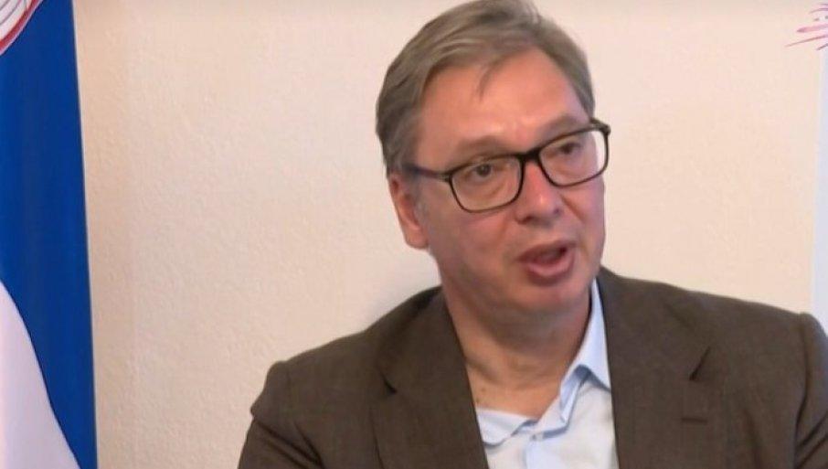 vucic-porucio:-mi-moramo-izmedu-sebe-da-razgovaramo,-da-cuvamo-mir,-da-nam-napreduje-ekonomija vucic-porucio:-mi-moramo-izmedu-sebe-da-razgovaramo,-da-cuvamo-mir,-da-nam-napreduje-ekonomija