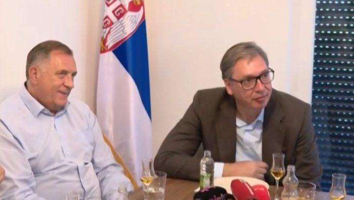 “tamo-gde-sam-ja,-bice-i-moja-zastava-i-zastava-mog-naroda!”-vucic-sa-knezevicem-i-dodikom-u-dedovoj-kuci-u-cipuljicu