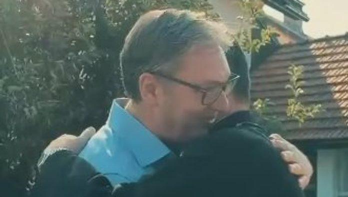“ostavili-nam-ime-i-put-kojim-danas-idemo”-vucic:-doci-na-mesto-gde-pocivaju-preci-znaci-vratiti-se-svojim-korenima-(video)
