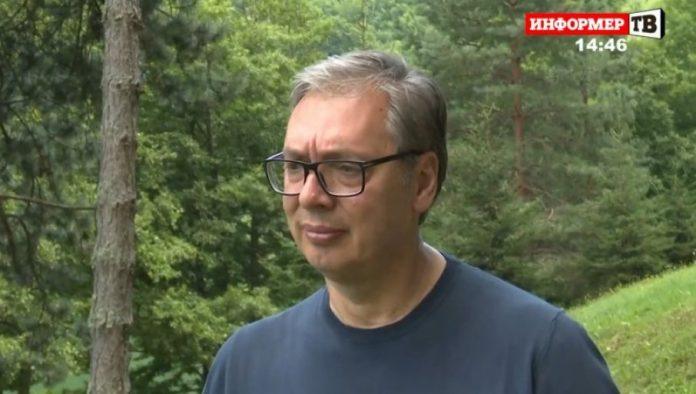 “protiv-mene-vode-kampanju-12-godina”-vucic-o-provokaciji-sa-ratnim-zastavama-bih:-necu-da-se-pravdam-sto-sam-isao-na-ognjiste-predaka