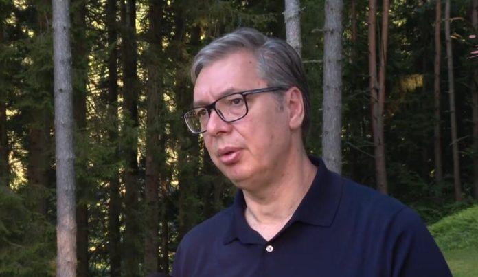 “srpski-jezik-ne-moze-da-bude-sluzbeni,-ne-daju-klaster-–-ne-mozete-da-budete-to-sto-jeste”-vucic-raskrinkao-lazne-patriote:-drze-nam-patriotske-pridike