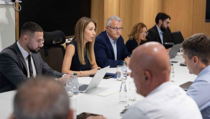 “zastiticemo-gradane-od-naglog-rasta-cena”:-dedovic-handanovic-o-trenutnim-izazovima-u-snabdevanju-gorivom