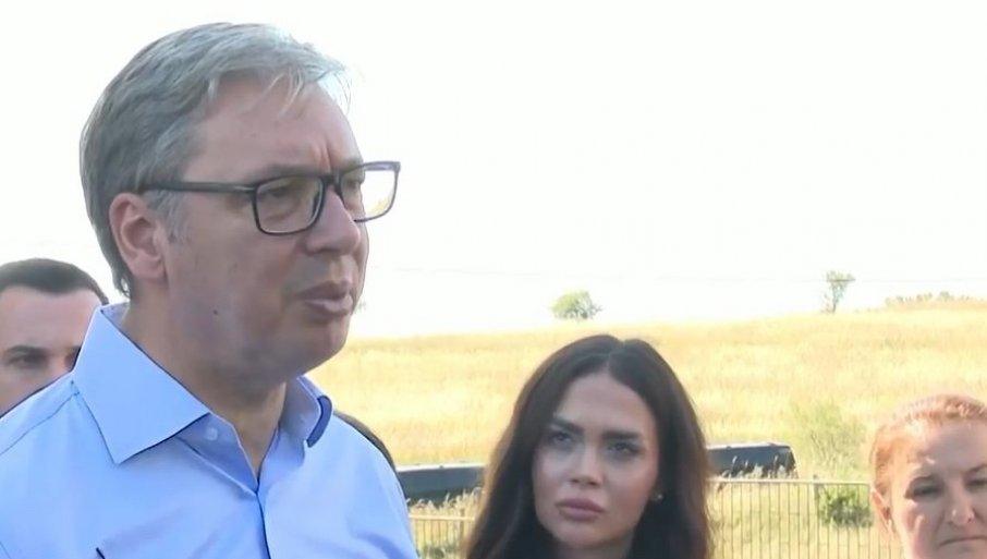 “koga-su-videli-da-dise,-taj-vise-nije-disao”-vucic:-u-drugom-ratu-su-to-radili-maljem,-sada-metkom-(video) “koga-su-videli-da-dise,-taj-vise-nije-disao”-vucic:-u-drugom-ratu-su-to-radili-maljem,-sada-metkom-(video)