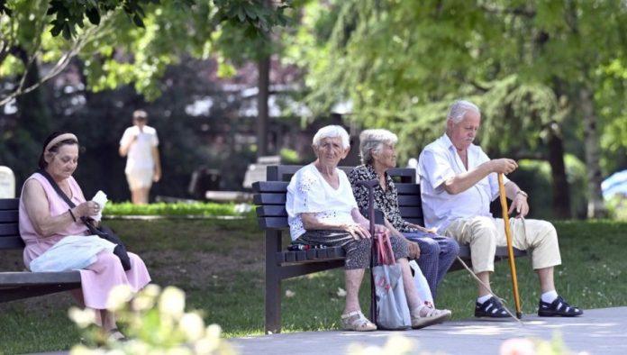 najvece-interesovanje-za-ova-tri-mesta:-evidentirane-prijave-za-svih-30.000-turistickih-vaucera-za-penzionere