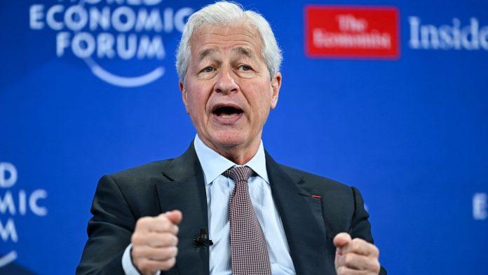 nikad-vise-duga-na-berzama:-cuveni-bankar-poslao-upozorenje-investitorima