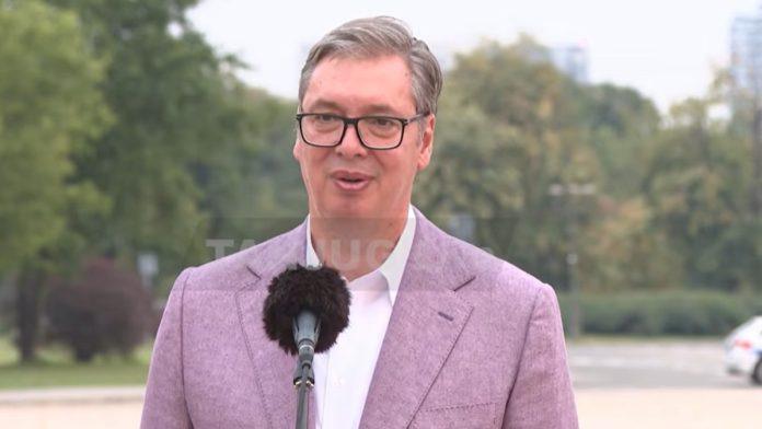 “nije-problem-mene-uhapsiti”-vucic-o-napadima-heleza:-“isao-sam-da-svima-pokazem-da-ste-dve-godine-lagali-o-sarajevo-safariju”-(video)