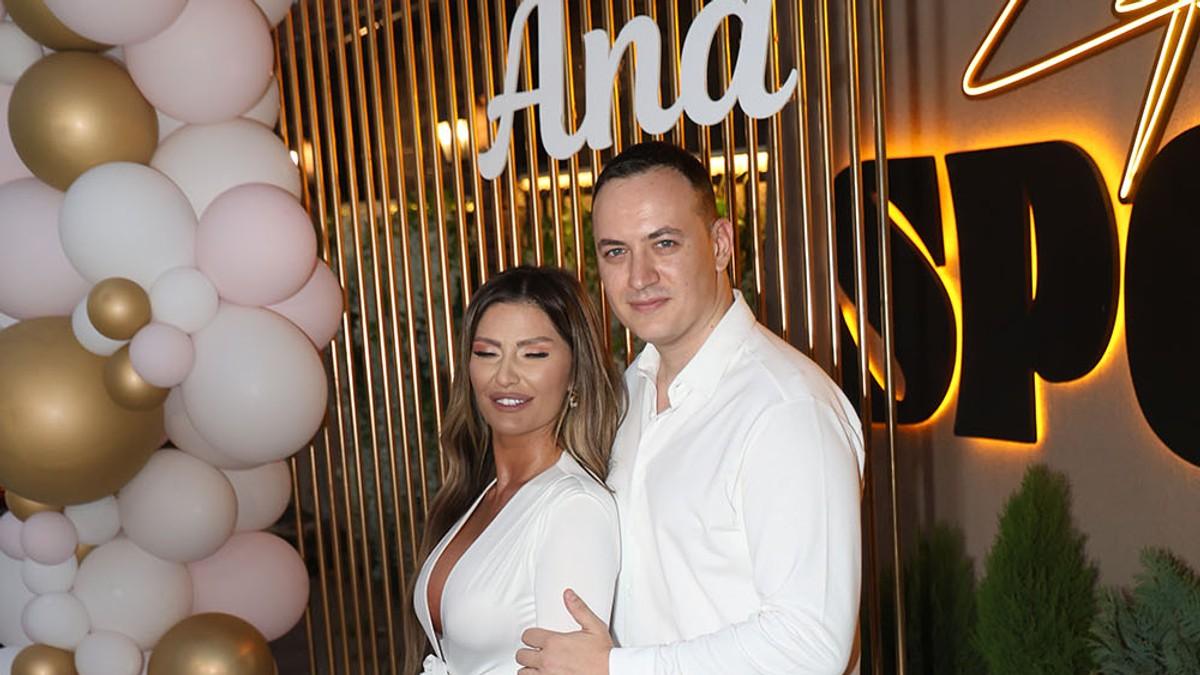 “roditeljima-sam-rekla-da-on-treba-da-izade-iz-stana”-ana-radulovic-posle-dve-godine-otvorila-dusu-o-razvodu-od-mirceta:-“insistirao-je-na-tome” “roditeljima-sam-rekla-da-on-treba-da-izade-iz-stana”-ana-radulovic-posle-dve-godine-otvorila-dusu-o-razvodu-od-mirceta:-“insistirao-je-na-tome”