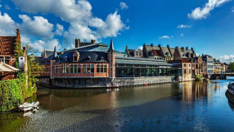 skriveni-biser:-srednjovekovni-evropski-grad-za-pesacenje-koji-nije-pun-turista skriveni-biser:-srednjovekovni-evropski-grad-za-pesacenje-koji-nije-pun-turista