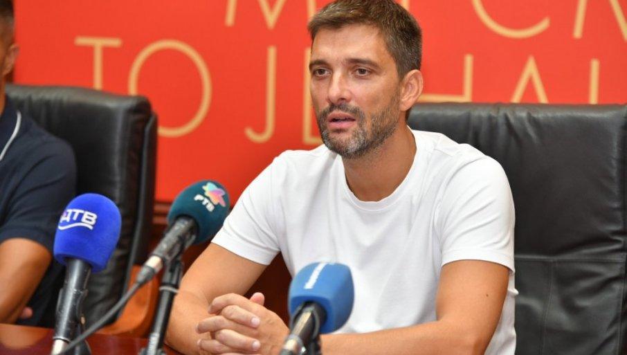 nema-lakih-utakmica,-cilj-je-da-napredujemo-iz-meca-u-mec:-marko-savic-sef-strucnog-staba-vojvodine-pred-mec-sa-radnikom nema-lakih-utakmica,-cilj-je-da-napredujemo-iz-meca-u-mec:-marko-savic-sef-strucnog-staba-vojvodine-pred-mec-sa-radnikom