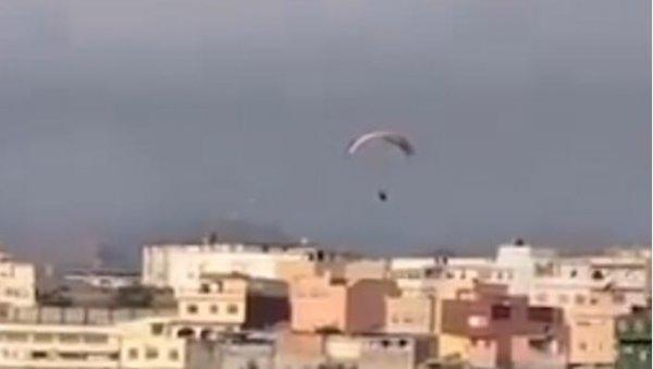 pokusao-paraglajderom-do-seute:-migrant-pao-u-more-i-poginuo-(video) pokusao-paraglajderom-do-seute:-migrant-pao-u-more-i-poginuo-(video)