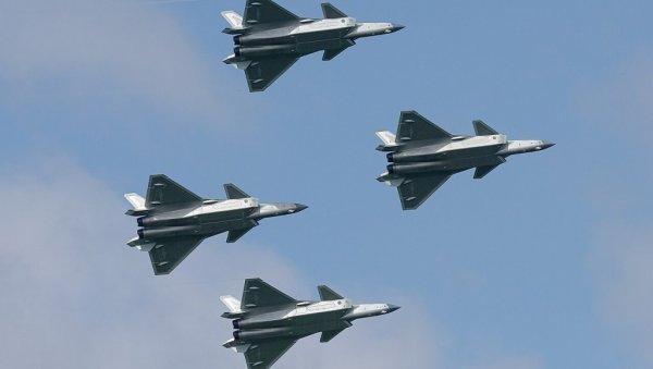 trese-se-vasington!-kineski-nevidljivi-lovac-j-20-ide-u-opasnu-misiju-–-pravi-neprobojni-stit-oko-nuklearnih-bombardera!-(video) trese-se-vasington!-kineski-nevidljivi-lovac-j-20-ide-u-opasnu-misiju-–-pravi-neprobojni-stit-oko-nuklearnih-bombardera!-(video)