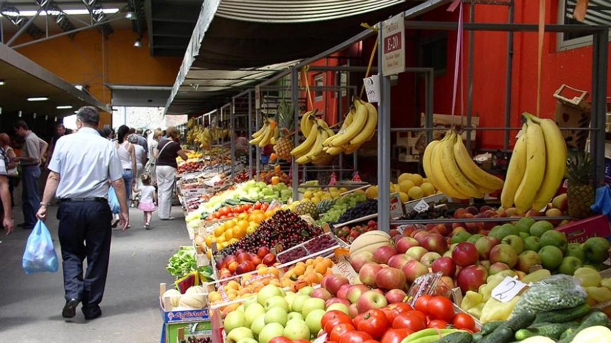 “pijacni-barometar”-za-pocetak-avgusta:-veliki-pad-cena-paradajza-i-breskvi,-poskupeli-saran-i-svinjska-krmenadla “pijacni-barometar”-za-pocetak-avgusta:-veliki-pad-cena-paradajza-i-breskvi,-poskupeli-saran-i-svinjska-krmenadla