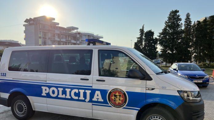 muskarac-(59)-seksualno-uznemiravao-maloletnicu-(16)!-horor-u-kotoru:-dodirivao-je-po-licu-i-ljubio-joj-ruke,-policija-ga-ekspresno-uhapsila