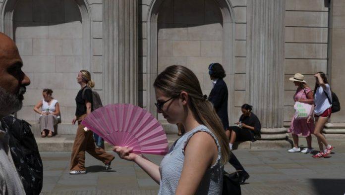 pakleni-vikend-pred-nama:-temperatura-do-36-stepeni,-evo-kad-stizu-i-pljuskovi