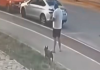 (UZNEMIRUJUĆ VIDEO) PRIŠAO MU DOK JE ŠETAO PSA I UPUCAO GA U GLAVU! Isplivao jeziv snimak pokušaja ubistva Elezovog saradnika u Sarajevu: Policija strahuje od jednog scenarija (uznemirujuc-video)-prisao-mu-dok-je-setao-psa-i-upucao-ga-u-glavu!-isplivao-jeziv-snimak-pokusaja-ubistva-elezovog-saradnika-u-sarajevu:-policija-strahuje-od-jednog-scenarija