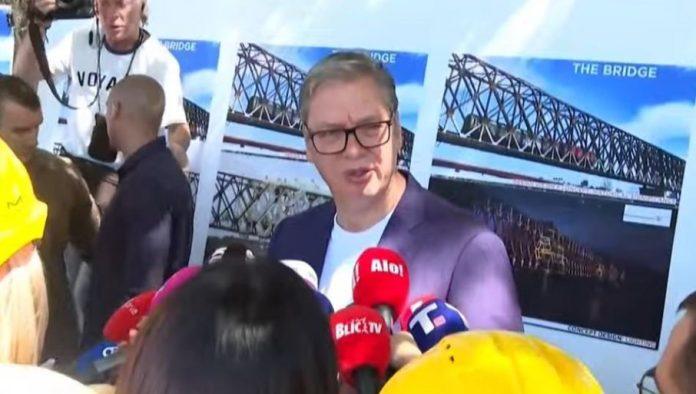 vucic-o-kasnjenju-radova-na-mostu:-uvodimo-finansijske-penale,-dok-ne-zavrsite-ovo-nema-novog-posla