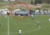 Lopta izazvala sudar pored stadiona: Bizarna scena u Urugvaju, kamera sve snimila (VIDEO) lopta-izazvala-sudar-pored-stadiona:-bizarna-scena-u-urugvaju,-kamera-sve-snimila-(video)