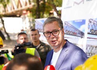 “NE ZNAM KAKO MOGU DA ODU NA ODMOR AKO NE ZAVRŠE POSAO” Vučić obilazi rekonstrukciju Starog železničkog mosta: Nisam zadovoljan brzinom radova “ne-znam-kako-mogu-da-odu-na-odmor-ako-ne-zavrse-posao”-vucic-obilazi-rekonstrukciju-starog-zeleznickog-mosta:-nisam-zadovoljan-brzinom-radova