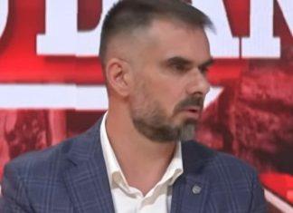 “GDE ŽIVI MIĆIN DA MU ODSEČEM GLAVU” Otvorena pretnja gradonačelniku Novog Sada, GO SNS: Osuđujemo monstruozne pretnje “gde-zivi-micin-da-mu-odsecem-glavu”-otvorena-pretnja-gradonacelniku-novog-sada,-go-sns:-osudujemo-monstruozne-pretnje
