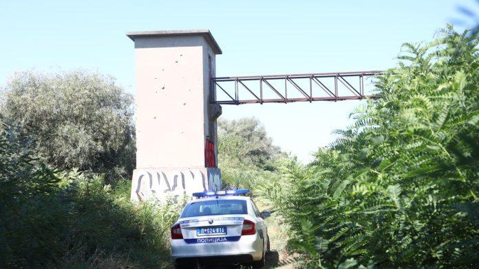 krenuo-da-trazi-drva,-onda-su-se-prolomili-jauci-kroz-noc!-jezivi-detalji-tragedije-u-borci,-mladic-(28)-upao-u-mulj-dubok-5-metara:-“jadno-dete,-da-tako-strada…”-(foto,-video)