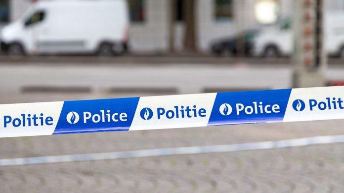 devojka-(27)-upala-u-saht-dubok-5-metara,-pa-ostala-zarobljena-prolaznik-cuo-vrisku-i-jauke,-a-onda-zatekao-jeziv-prizor