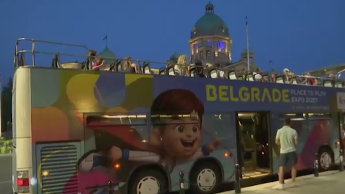 neverovatna-nocna-avantura-u-beogradu!-panoramska-voznja-otvorenim-autobusom:-evo-kada-polazi-i-koje-su-cene-karata neverovatna-nocna-avantura-u-beogradu!-panoramska-voznja-otvorenim-autobusom:-evo-kada-polazi-i-koje-su-cene-karata