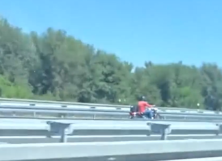 (VIDEO) SVI BEŽE U STRANU, A ON JURI NAPRED! Scena na auto-putu kod Novog Sada IZAZIVA JEZU: Zbog OVOG snimka odmah je alarmirana policija (video)-svi-beze-u-stranu,-a-on-juri-napred!-scena-na-auto-putu-kod-novog-sada-izaziva-jezu:-zbog-ovog-snimka-odmah-je-alarmirana-policija