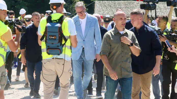 vucic-u-novoj-varosi:-potrebna-nam-je-fabrika-koja-bi-zaposlila-zene,-trazimo-resenje