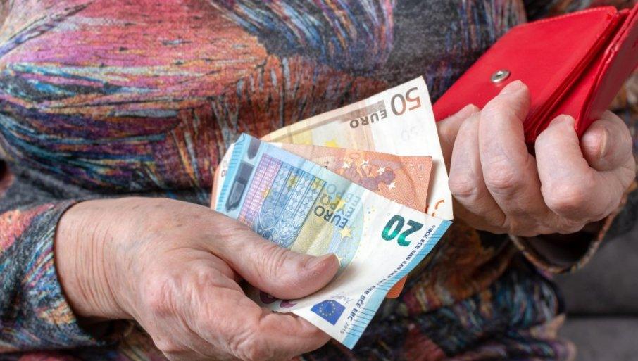 isplativ-posao:-evo-cime-se-bave-penzionerke-i-uzimaju-dobar-novac-–-radi-se-od-kuce-i-kreativno-je! isplativ-posao:-evo-cime-se-bave-penzionerke-i-uzimaju-dobar-novac-–-radi-se-od-kuce-i-kreativno-je!