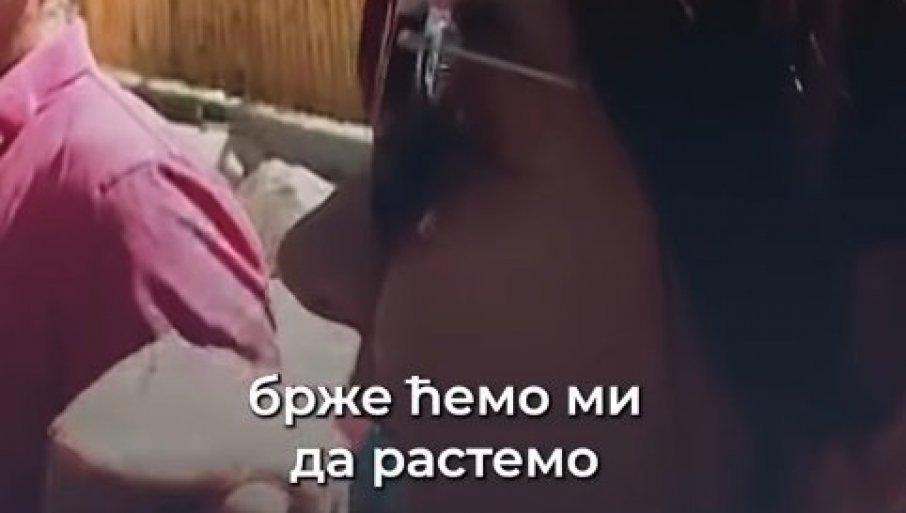 zena-dosla-iz-francuske-u-prijepolje-da-vidi-vucica:-“bila-sam-ponosna-na-vas-kad-ste-bili-kod-makrona!”-(video) zena-dosla-iz-francuske-u-prijepolje-da-vidi-vucica:-“bila-sam-ponosna-na-vas-kad-ste-bili-kod-makrona!”-(video)