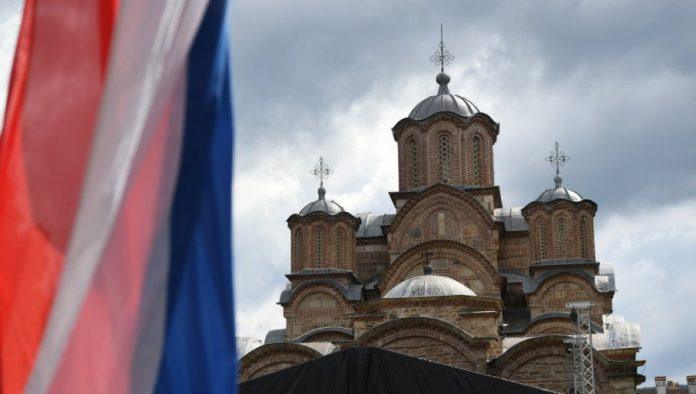 vazan-susret-u-gracanici:-mitropolit-teodosije-americkoj-senatorki-preneo-zabrinutost-zbog-polozaja-srba-i-svetinja