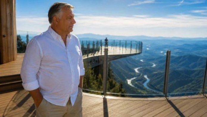 orban-na-krovu-srbije:-prvi-visoki-strani-drzavnik-obisao-stakleni-vidikovac-na-kablaru-i-ostao-odusevljen-(foto)