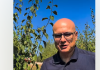 (VIDEO) “NA MORU SAM, ALI ŠUMADIJSKOM” Vučević posetio Raču i destileriju “Emperus”: Probao šljivovicu, pa sve nasmejao komentarom o frizuri (video)-“na-moru-sam,-ali-sumadijskom”-vucevic-posetio-racu-i-destileriju-“emperus”:-probao-sljivovicu,-pa-sve-nasmejao-komentarom-o-frizuri
