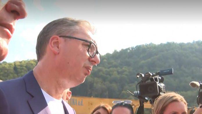 albancima-dajete-da-rade-sta-hoce,-sad-nam-je-sve-jasno:-vucic-bez-dlake-na-jeziku-odgovorio-na-pitanje-o-kfor-u