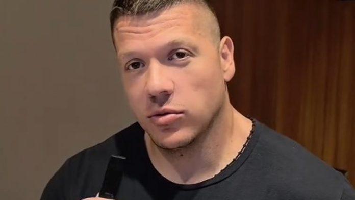 “stigao-mi-je-usb-ane-nikolic,-hajde-da-zajedno-vidimo-sta-je-tu”-sloba-radanovic-u-jeku-drame-sa-koleginicom-iznenadio-sve:-jelena-odmah-reagovala-(foto)