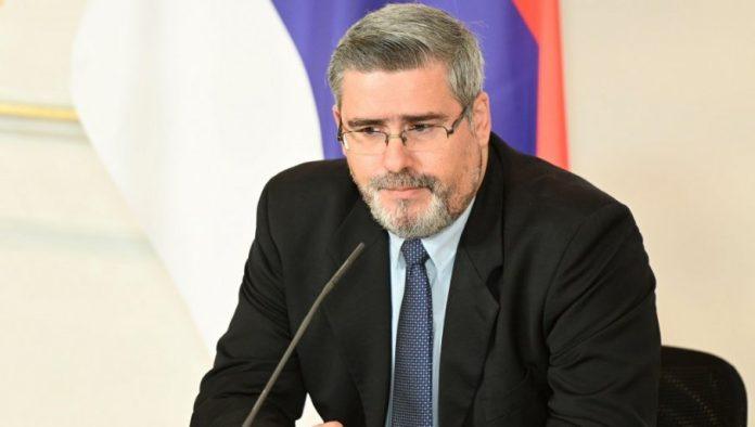 starovic-patosirao-spajica:-podrzavate-celovitost-ukrajine,-u-isto-vreme-i-cepanje-srbije,-dok-vam-je-diplomata-na-proslavi-“oluje”