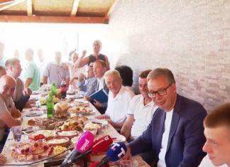“IMAMO 50 NEOŽENjENIH MOMAKA” Meštani Kušića požalili se predsedniku – evo šta im je Vučić poručio “imamo-50-neozenjenih-momaka”-mestani-kusica-pozalili-se-predsedniku-–-evo-sta-im-je-vucic-porucio