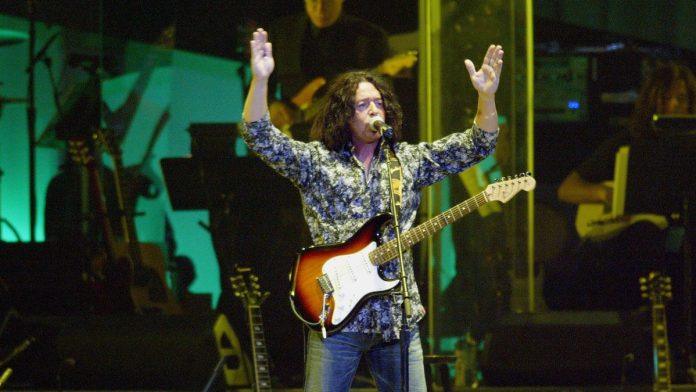 “zaljubio-sam-se-u-drugu-dok-mi-je-supruga-bila-tesko-bolesna”:-frontmen-benda-“tears-for-fears”-u-memoarima-otkrio-detalje-o-najtezim-godinama-braka