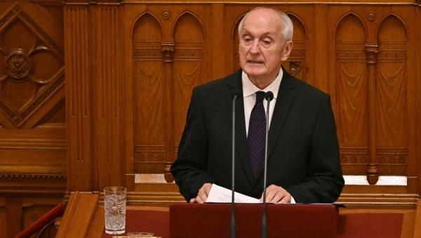 simbol-raskida-sa-orbanom:-licnost-u-zizi-–-ko-je-andras-baka,-novi-predsednik-madarske? simbol-raskida-sa-orbanom:-licnost-u-zizi-–-ko-je-andras-baka,-novi-predsednik-madarske?