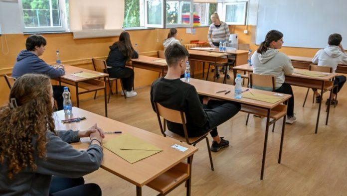 objavljen-tacan-raspored-za-osmake:-mala-matura-u-avgustu,-za-one-koji-nisu-polagali-u-junu