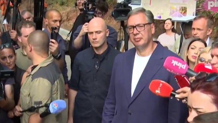 vucic-ubrzao-lek-za-malog-aleksandra-majka-decaka-kroz-suze-se-licno-zahvalila:-“dosla-sam-da-vam-se-poklonim”