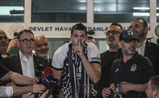 Turci sve otkrili: Evo koliko će Dušan Vlahović zarađivati u Bešiktašu turci-sve-otkrili:-evo-koliko-ce-dusan-vlahovic-zaradivati-u-besiktasu